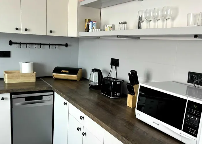 By The Center 아파트 발라톤알마디