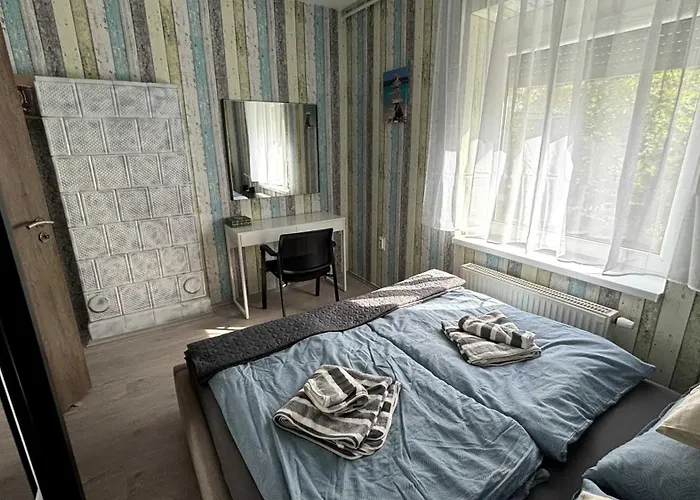 아파트 By The Center *